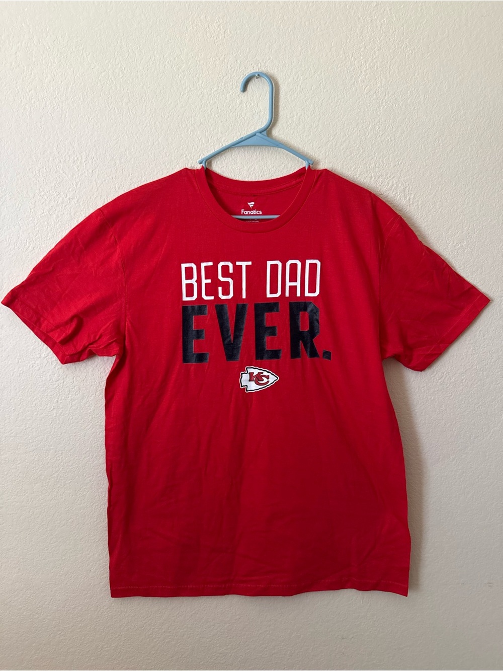 NWOT Fanatics Men’s Red “Best Dad Ever” Kansas City Chiefs T-Shirt Size L